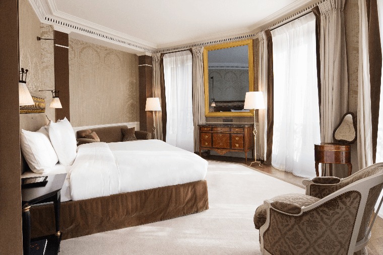 La-Reserve-Paris-Hotel-Ambassador-Suite