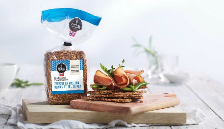 Pain avec des graines au goût d’herbes et de sel de mer