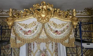 Lire la suite à propos de l’article Le lit de Louis XVI de retour à Versailles